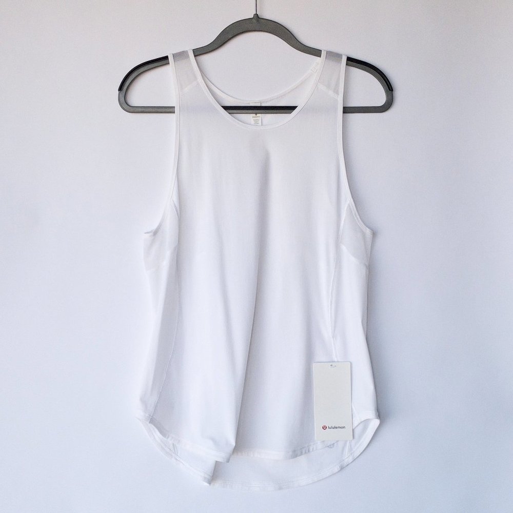 Lululemon Run Sculpt Tank II Mesh Tank in White Size 8 NWT